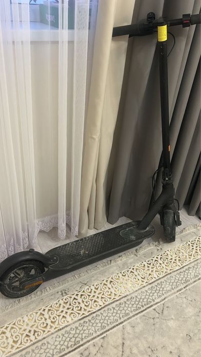 Xiaomi электросамокат