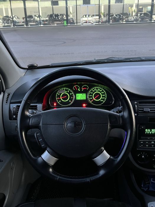 Gentra Black Mettalic