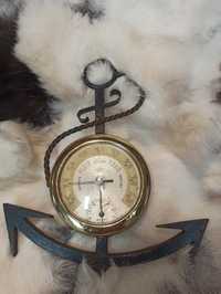 Стар моряшки барометър с термометър