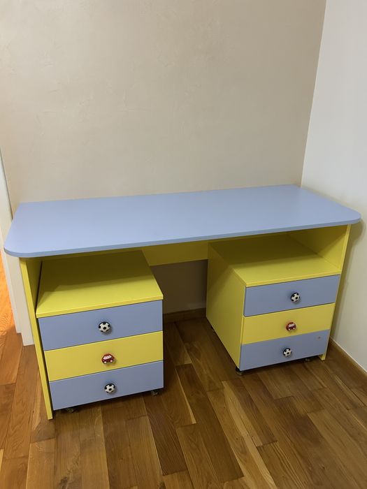 Se vinde set mobilier