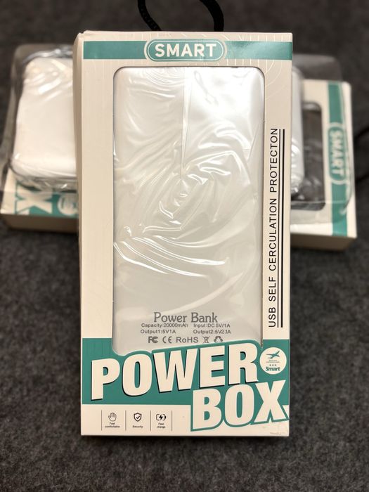 Baterie externa fast charge noua