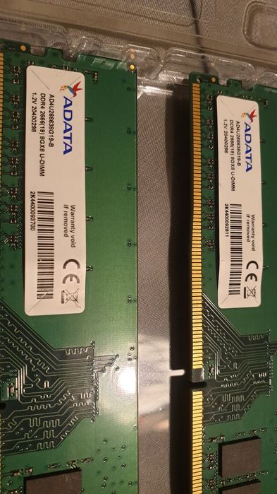 memorii ram 16 gb ddr4  kik 8 ×2