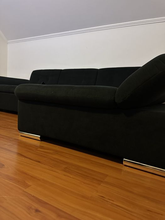 Canapea ca nouă, albastru inchis.