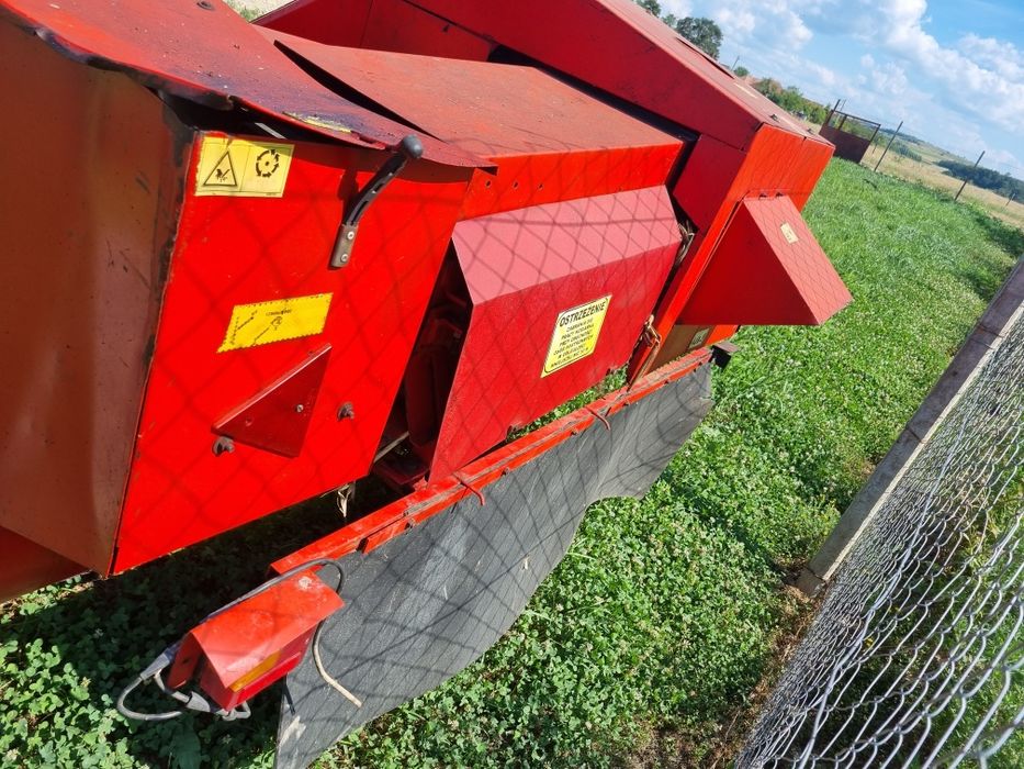 Vând culegator porumb sip tornado 40