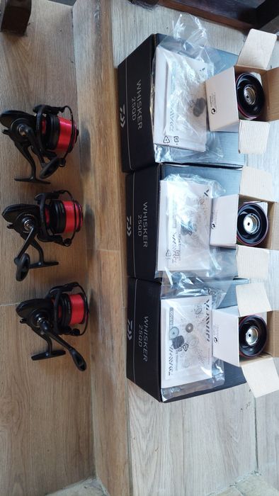 Set 3 mulinete daiwa whisker 25qd