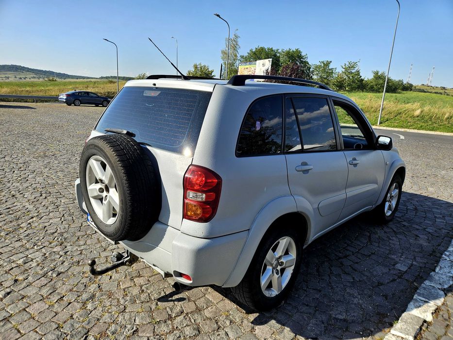 Vând Toyota rav4 2004