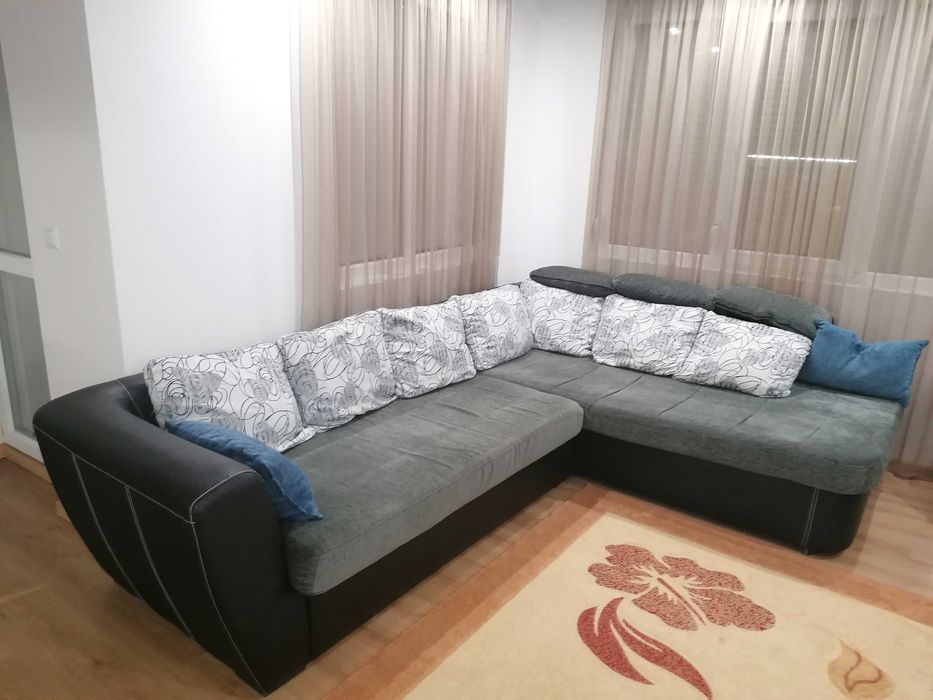 Разтегателен диван