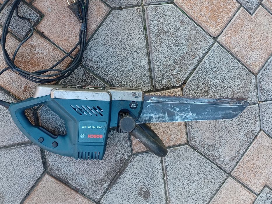 Ferăstrău  de taiat BCA ,CĂRĂMIDĂ ETC  , BOSCH  GFZ 16-35 AC