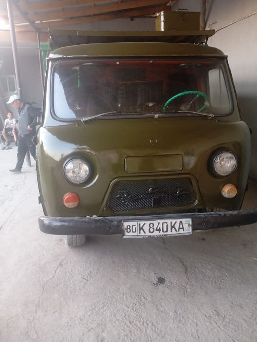 Uvaz 1992 sotiladi