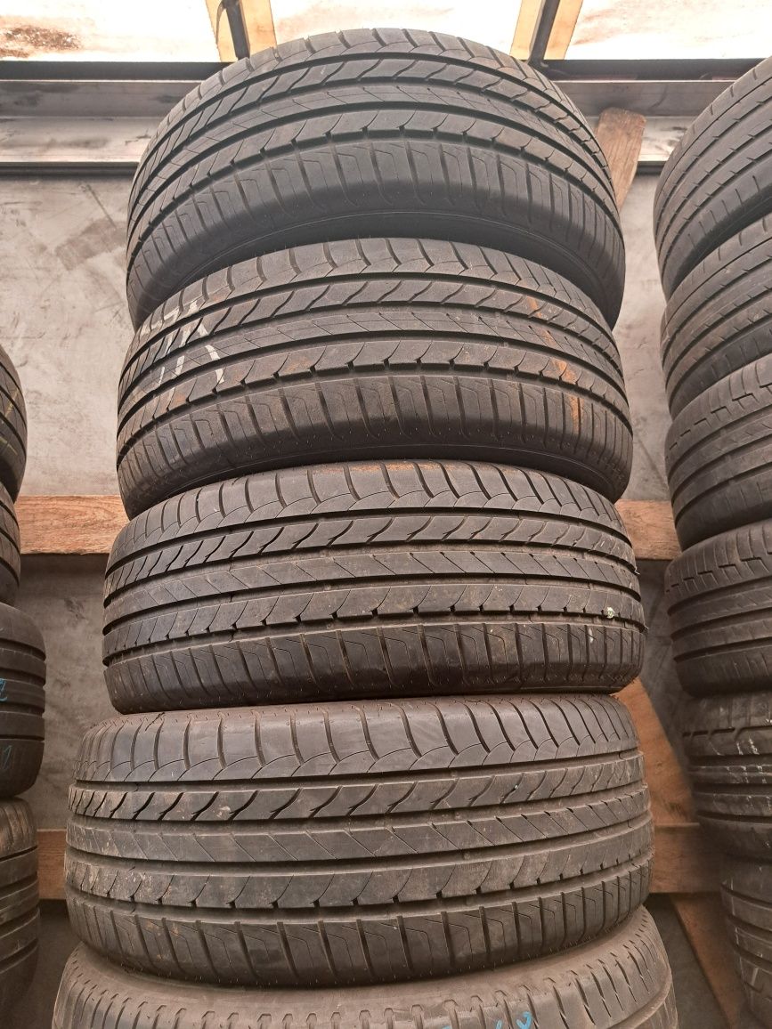 4 anvelope 235/55 R18 Goodyear cu profil 7 mm