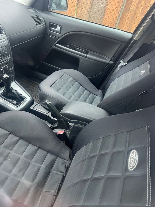 Продавам форт мондео на части