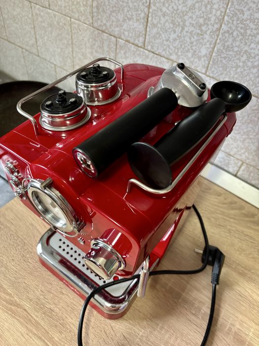 Espressor manual Myria MY4052, 1.25l, 1100W, 15 bar -stare foarte bună