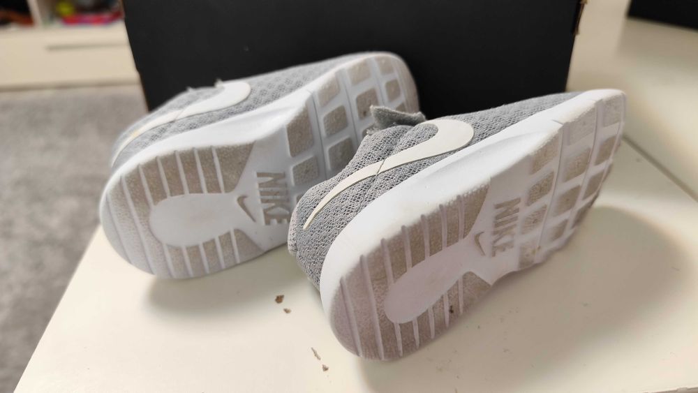 Încălțăminte nike