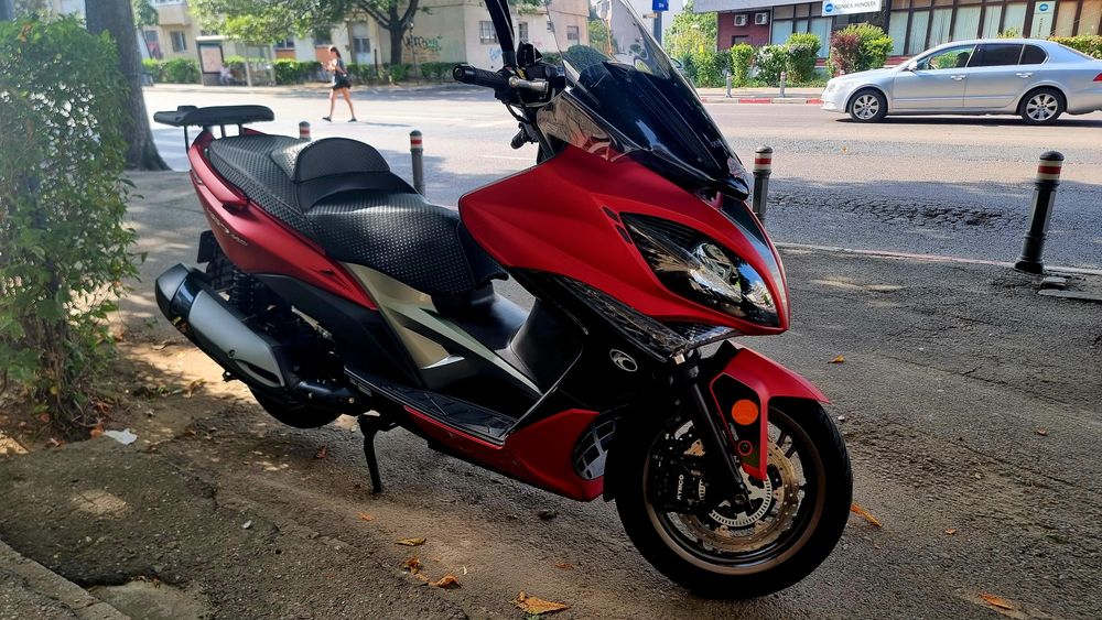 Scuter Kymco Xciting 400i