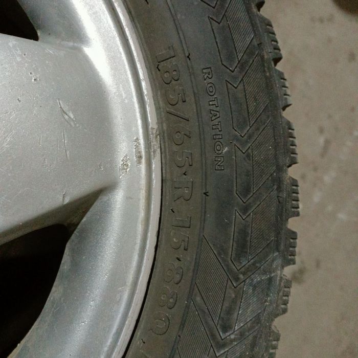 Продам комплект автошины