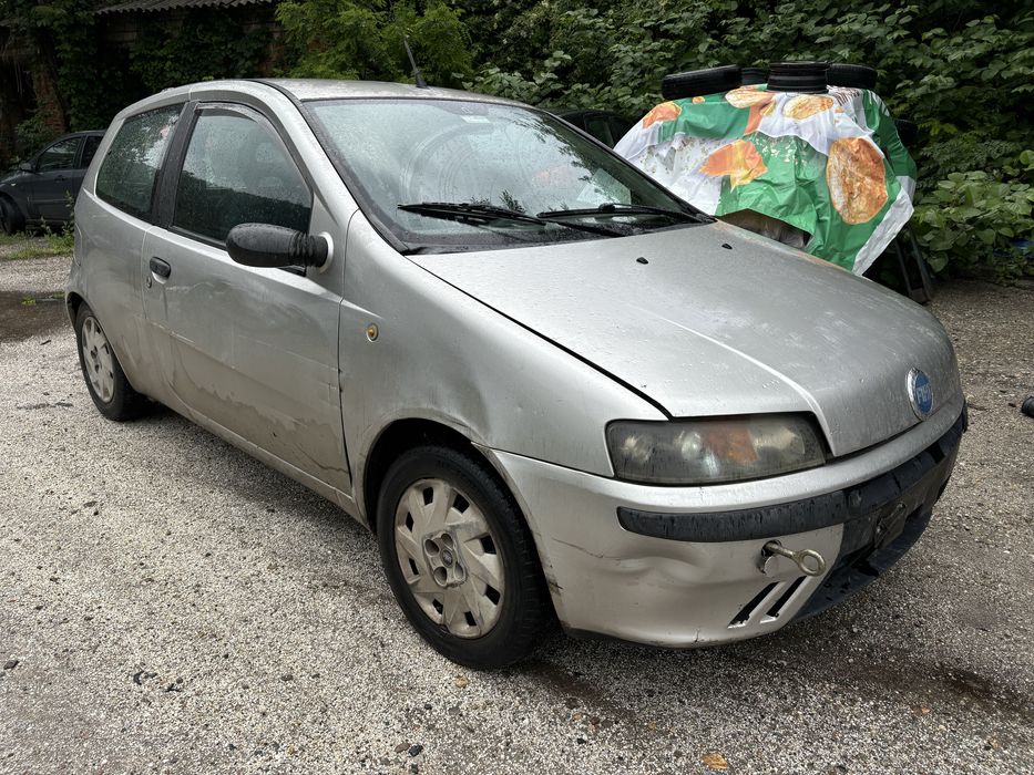 Фиат Пунто 1.9 jtd 2 броя. На части.