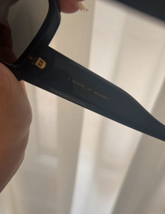Gucci vând ochelari gucci