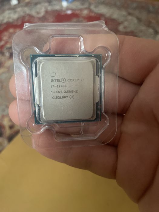 Процесор i7 11700