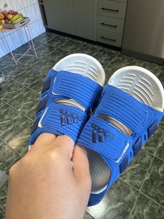 Vand sandale Adidas