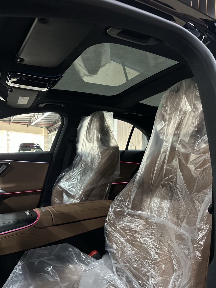 Mercedes-Benz E300 W214 MODEL 2025