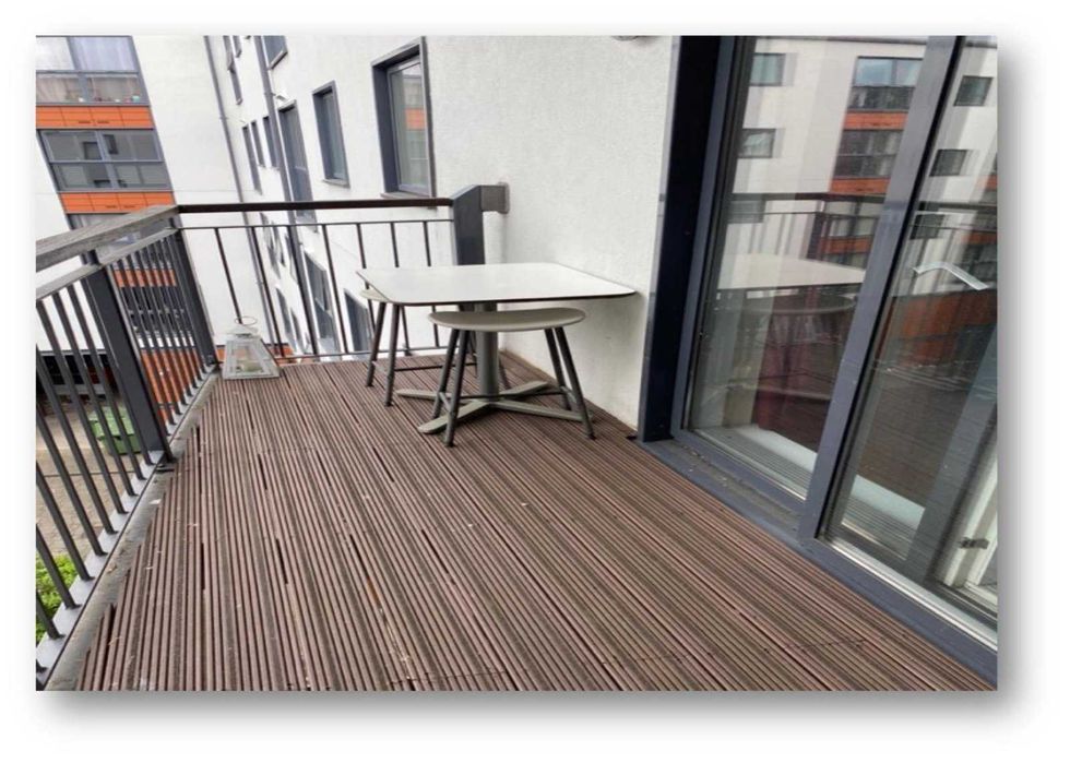 Дава се под наем Двустаен апартамент в София, Център - 60 кв.м за 397.8 € - Снимка #2