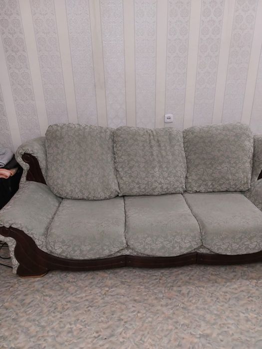 Отдам диван бесплатно