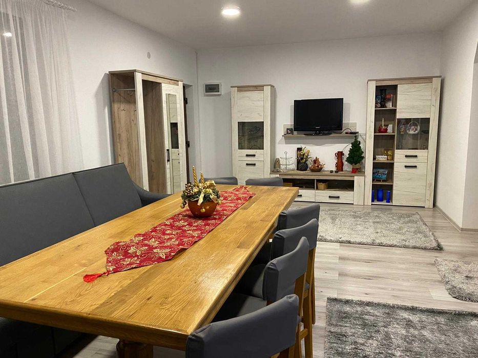 Cabana de Craciun la munte! Se inchiriaza integral min 2 nopti!