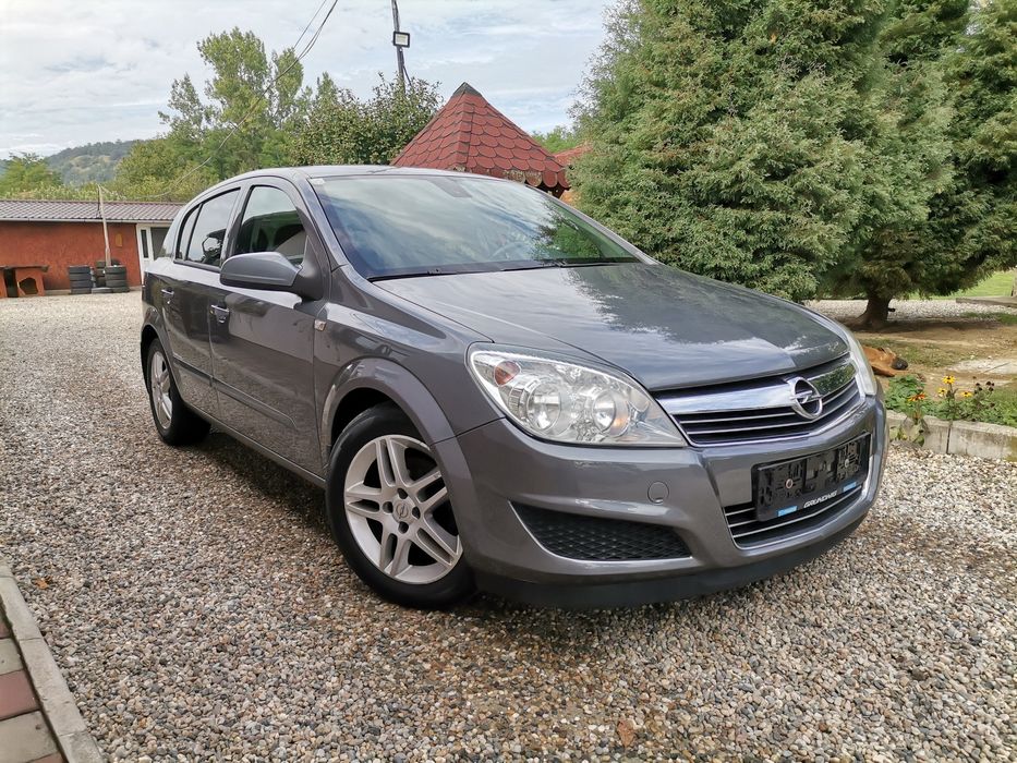 Opel Astra H Facelift 1.6 benzina euro 4 an 2007 Climatronic Tempomat