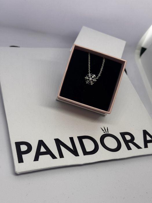 Pandora обеци Пандора