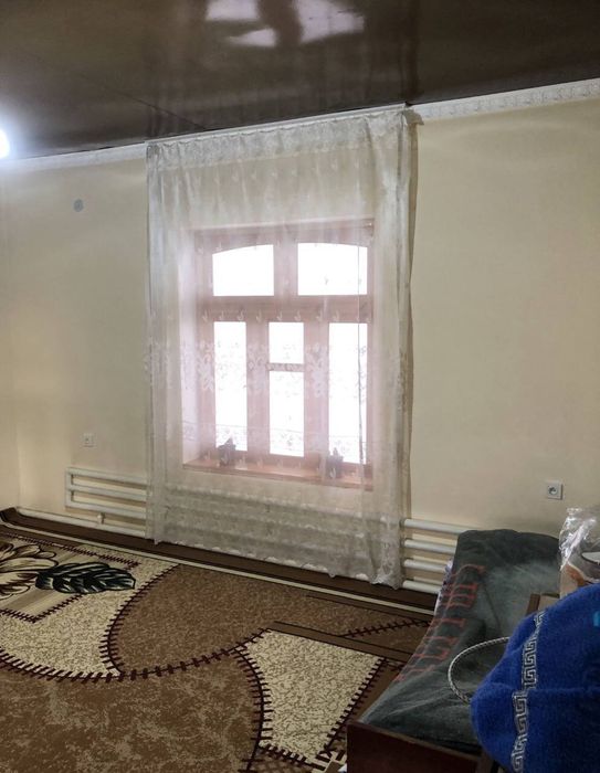 Uchastka sotiladi uy srochniy narxlada arzon