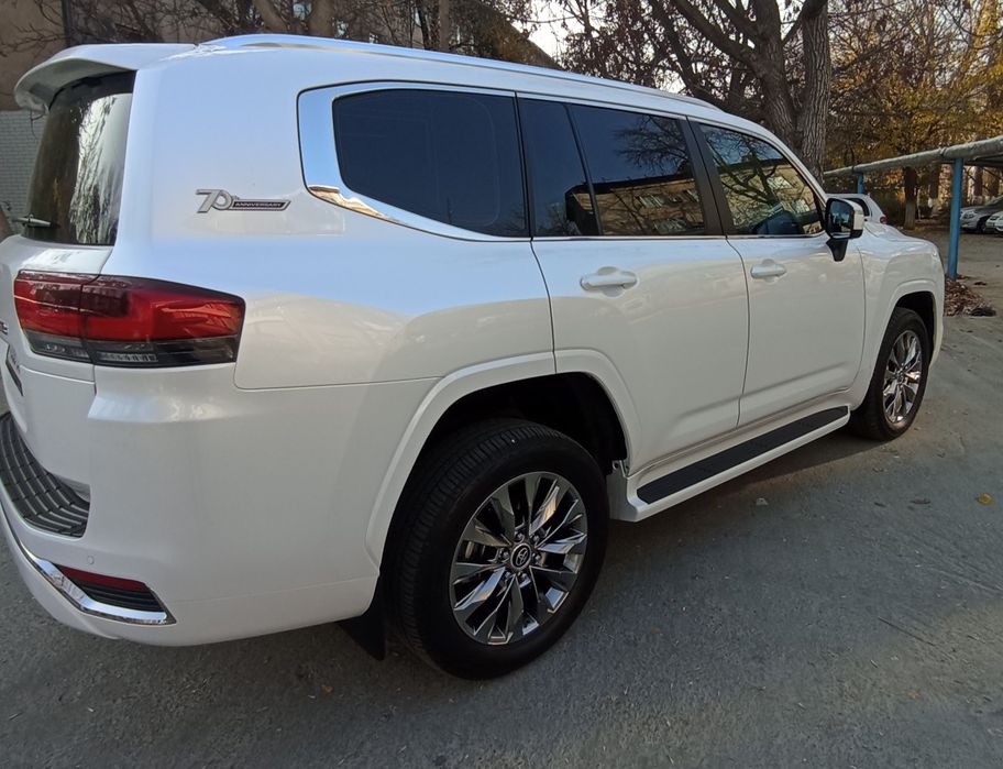 Продается Land Cruiser 300 ZFX Z1.