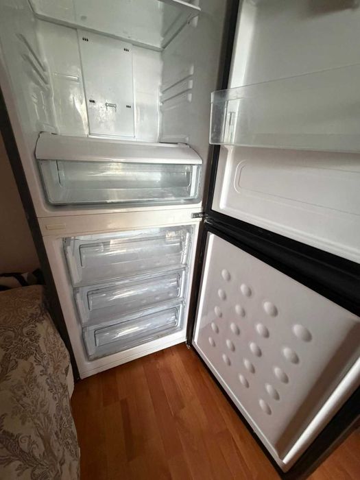 Хладилник Samsung