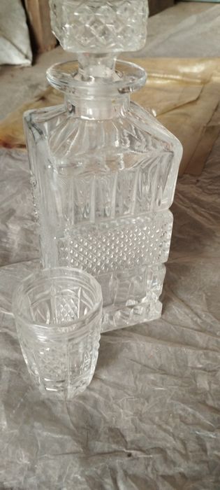 Продам графин с кружками