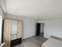 Apartament etaj 10 , 40 mp. lift nou, acoperiș izolat