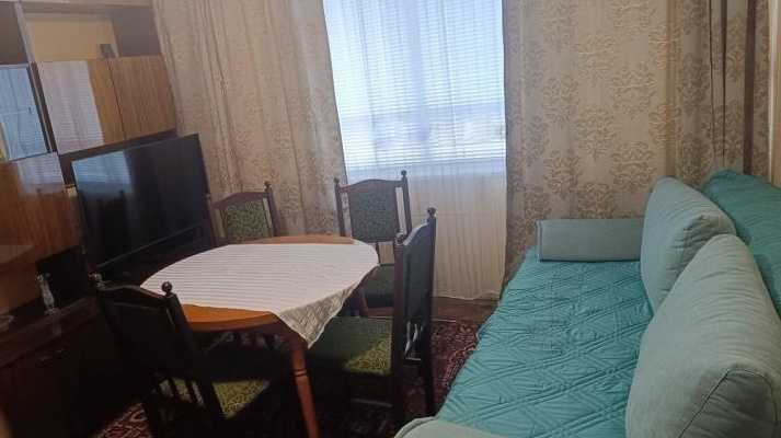 Тристаен апартамент в к-с Лазур