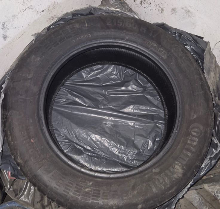 Cauciucuri 215/60 R 17