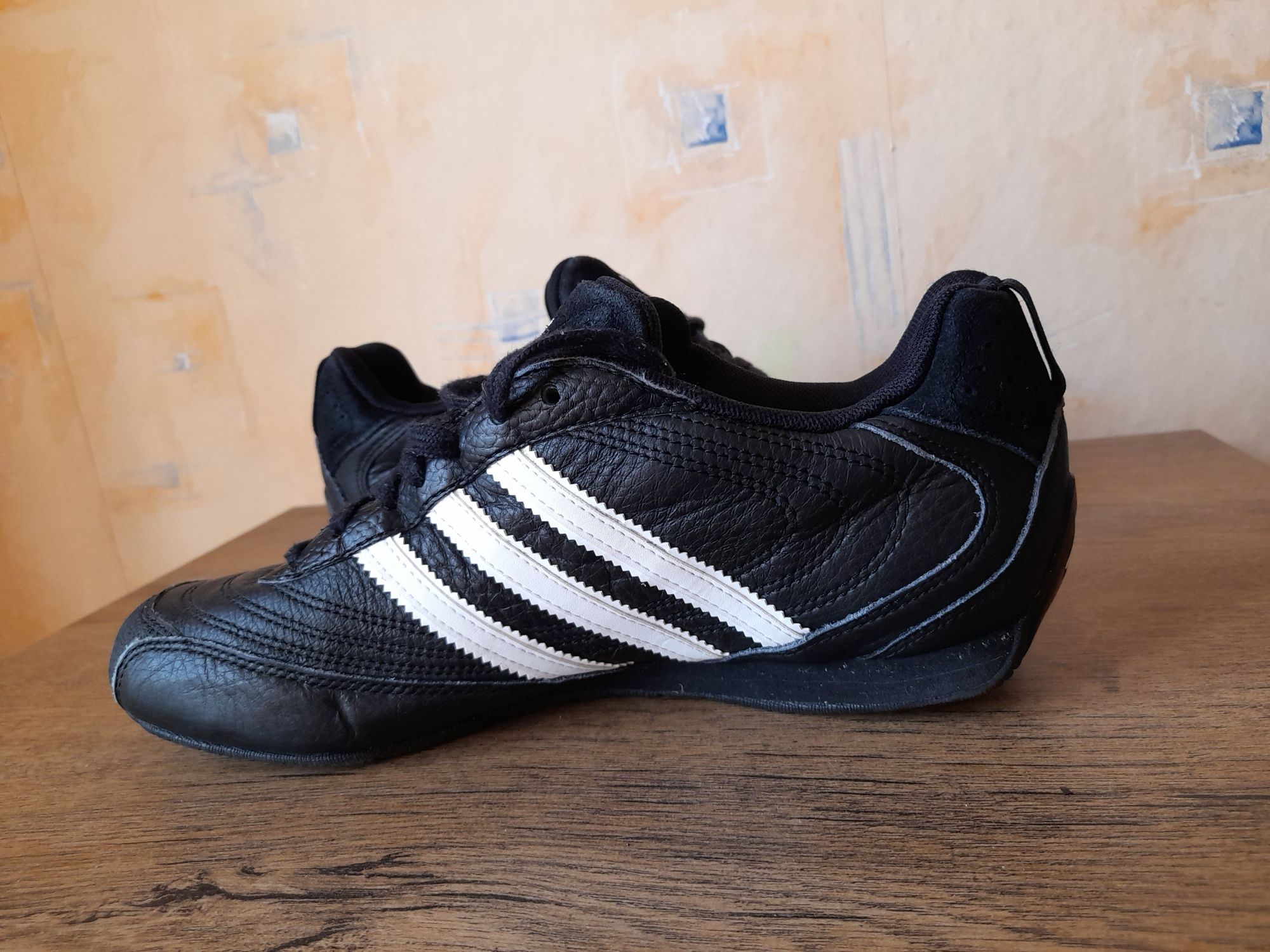 Adidas Goodyear маратонки 37- 38 номер