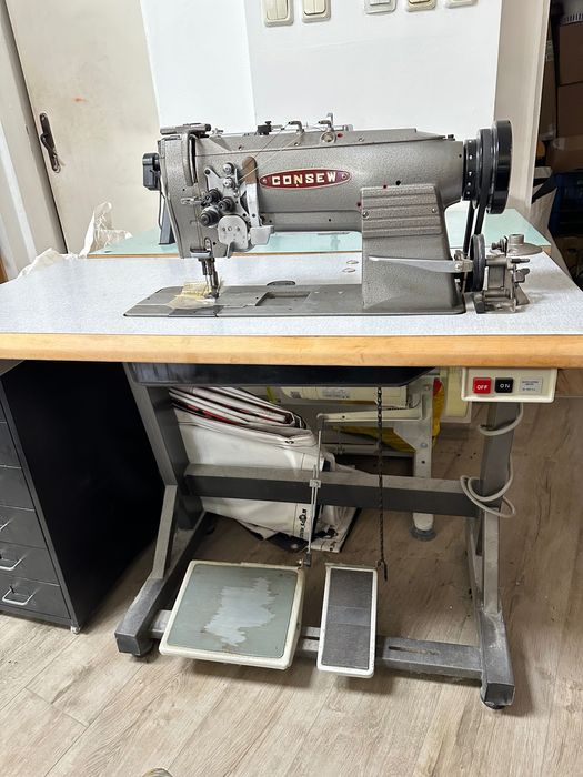 Двуиглова шевна машина за кожа
Consew Model 327RB-2 Made in Japan.