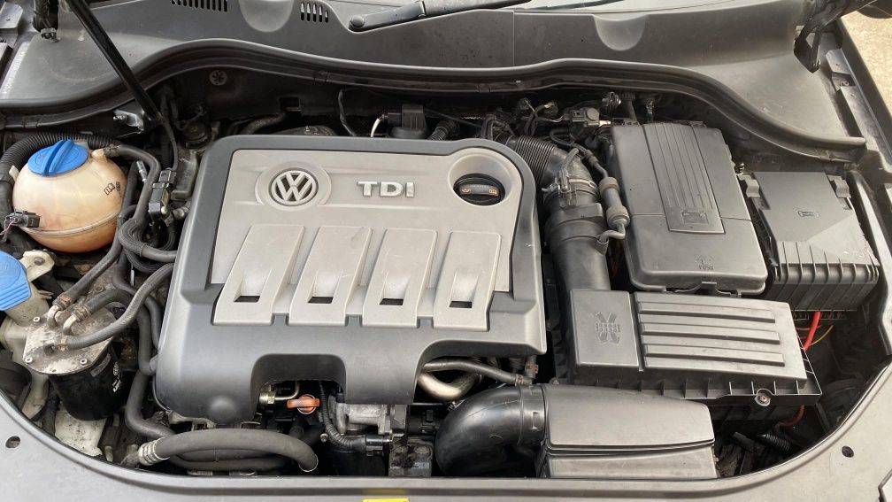 VW Passat 2013 2.0 TDI DSG UK