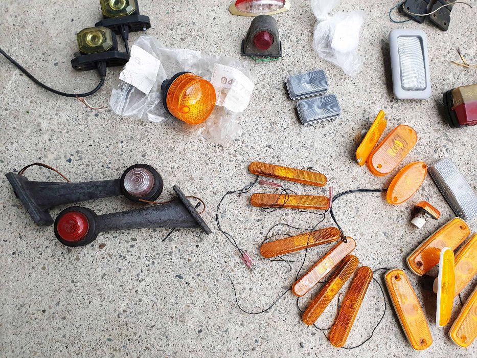 Triple, lampi spate , perimetrale ,etc pentru rulote , autorulote