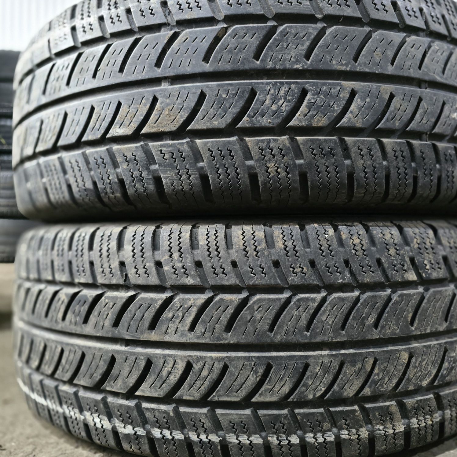 2x 235/65/16C M+S CONTINENTAL 2018 Stare impecabila