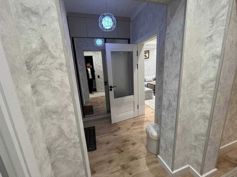 Срочно!!! Сдаётся 2\2\7 ком квартира в Яккасарайе, Улица Бабура 817*