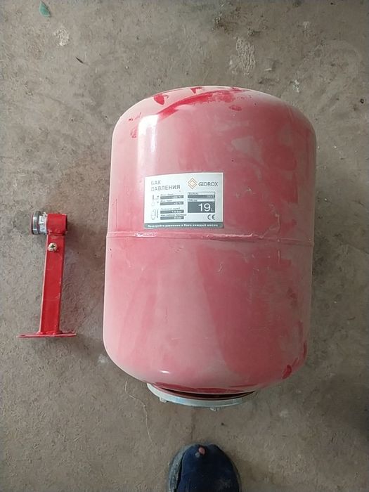 Расширительный бак GIDROX 19 литр