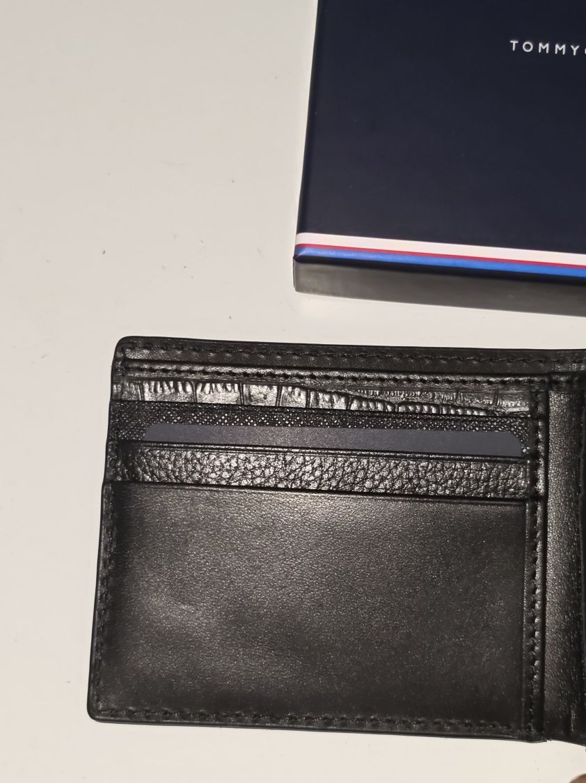 Портмоне Tommy Hilfiger естествена кожа