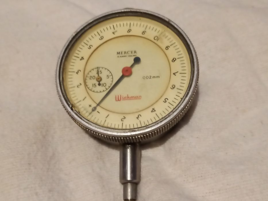 Ceas comparator .