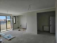 Apartament cu 2 camere, semidecomandat,  Semicentral.