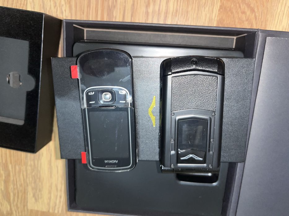 Нокиа 8600 Luna и vertu ayxta