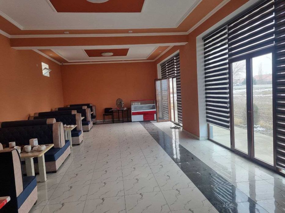 Фаргона шахар марказида биол сотилади ( арендачилари хам бор )