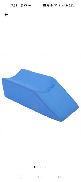 Vând perna triunghiulara