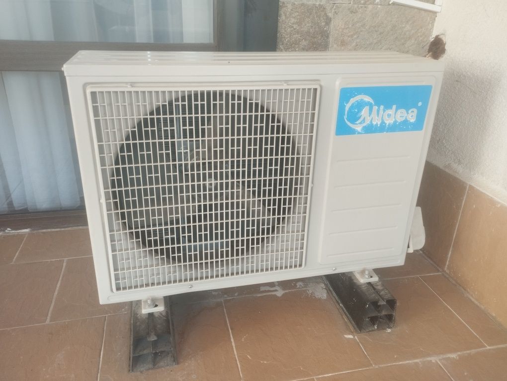 Продавам климатик Медея 12
